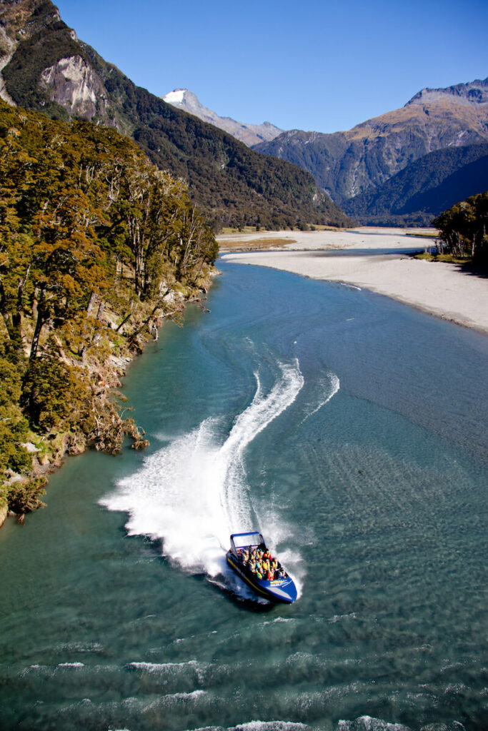 aspiring adventure wanaka helicopters and wilkin river jets